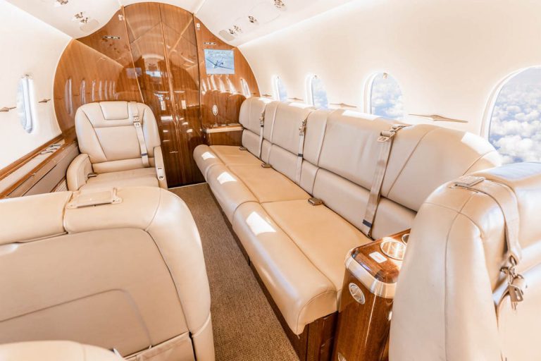 2011 Hawker 4000