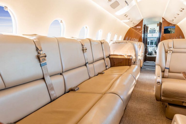 2011 Hawker 4000