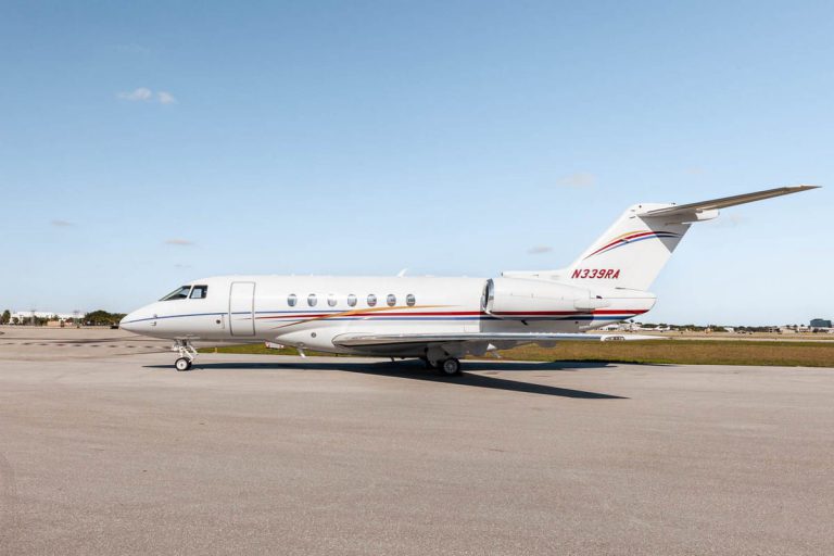 2011 Hawker 4000