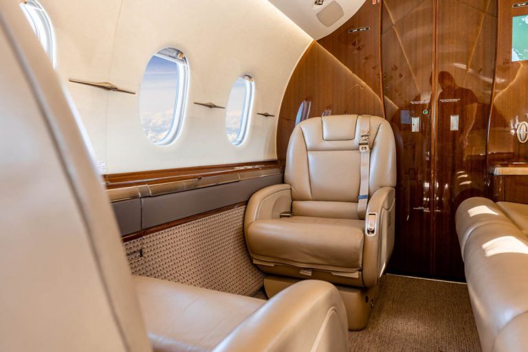 2011 Hawker 4000