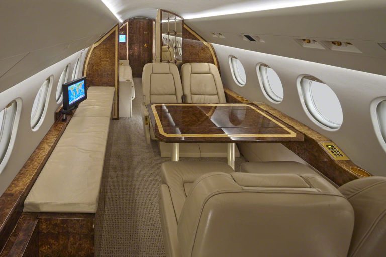 1999 Dassault Falcon 900B